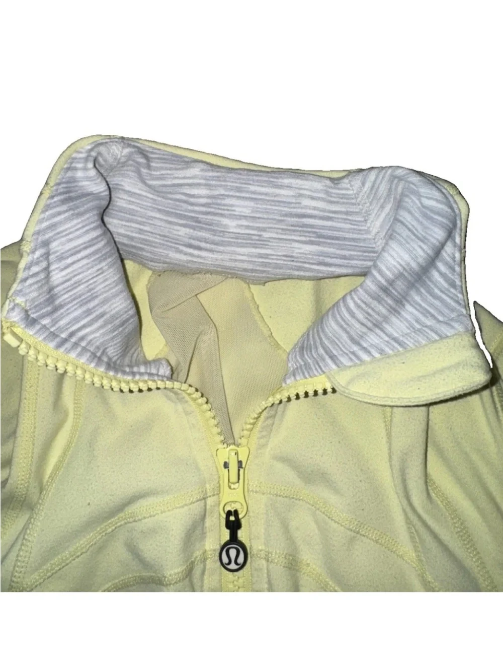 Lululemon Define Jacket Pale Yellow Luon Full Zip Thumbholes Women’s 6
